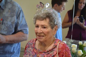 Evesham resident Frances DiLodovico celebrates 100th birthday with Marlton Senior Citizens Club