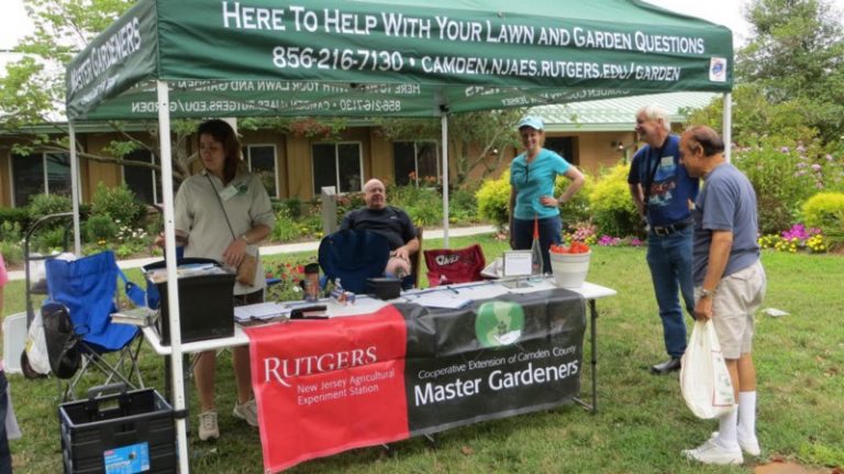 Rutgers Master Gardeners hosting plant clinic on Sept. 9