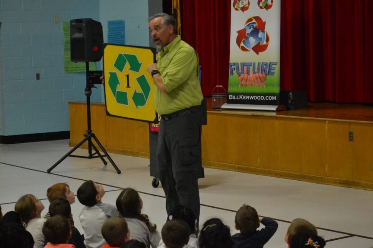 Mt. Laurel students learn about recycling with Magic of Clean Communities assembly