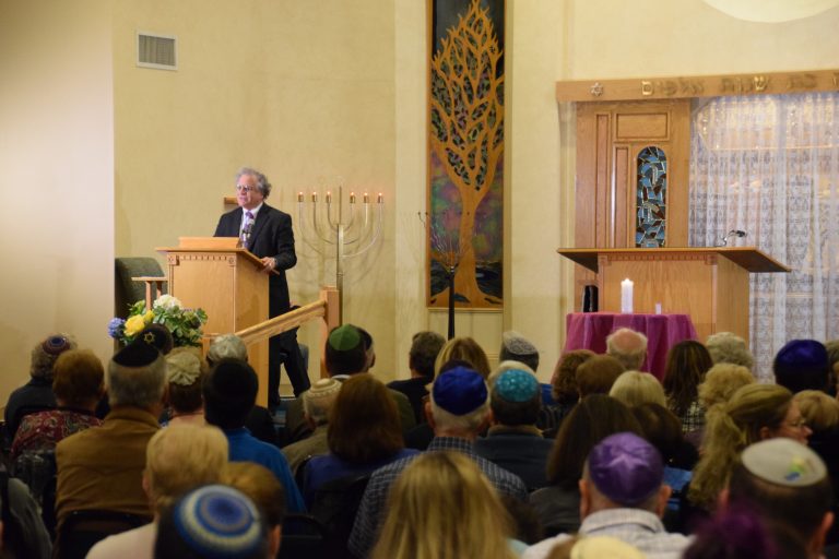 Solidarity at interfaith service at Evesham’s Congregation Beth Tikvah after Pittsburgh attack