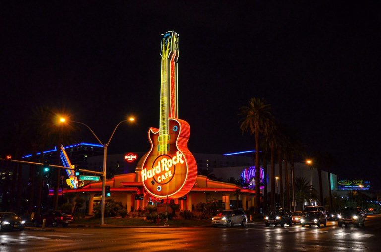 Editorial: Hard Rock for a hard-luck city