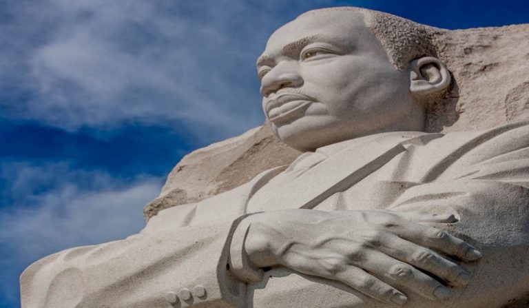 Sun Editorial: Everyone can find a way to help on Martin Luther King Jr. Day of Service