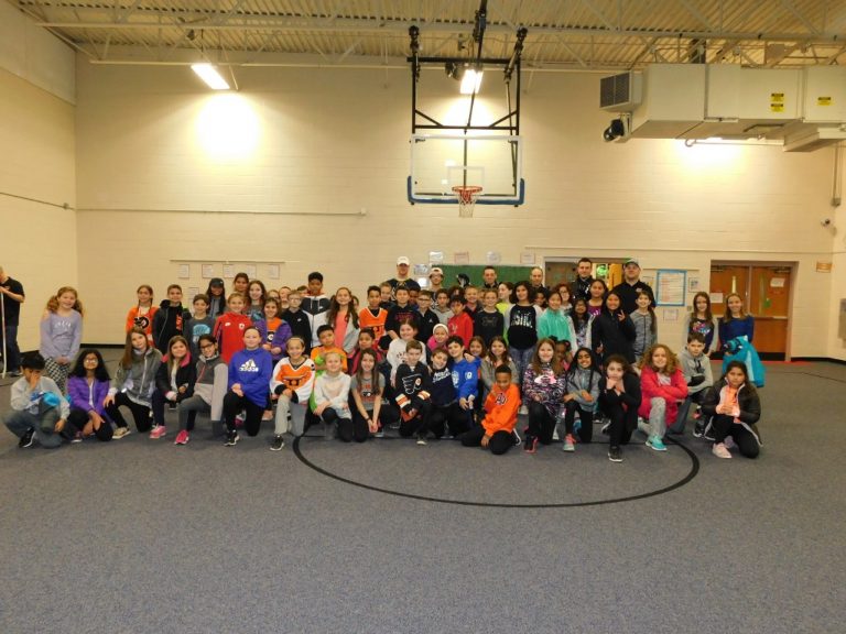 Flyers Skate Zone visits Voorhees elementary