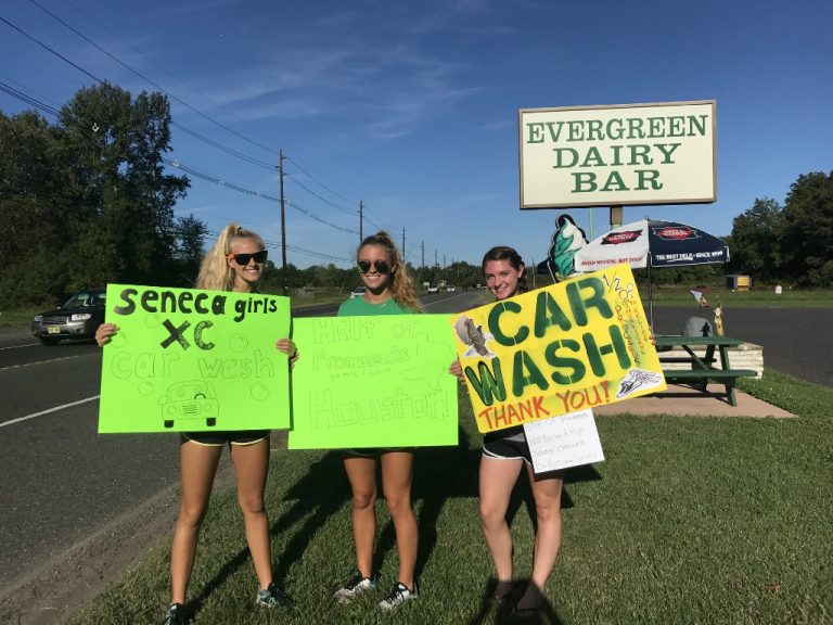 Seneca Girls’ Cross Country Team Lends Hand to Houston Cross Country Team