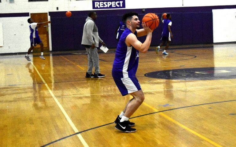 West boys basketball hungry to get back to winning ways