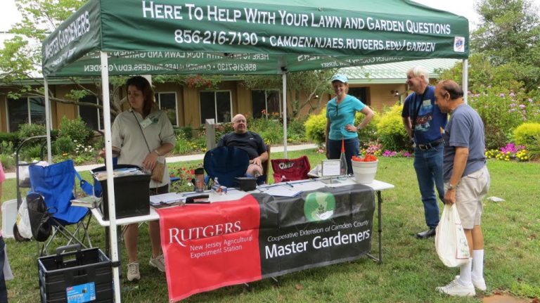 Rutgers Master Gardeners of Camden County‘s final plant clinic of season scheduled for Saturday