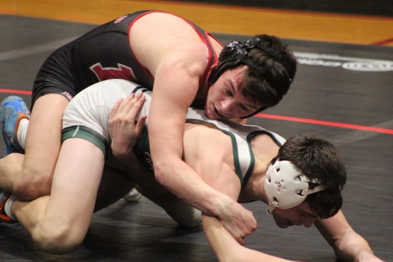 Haddonfield wrestling team looks to capture title tonight against Collingswood