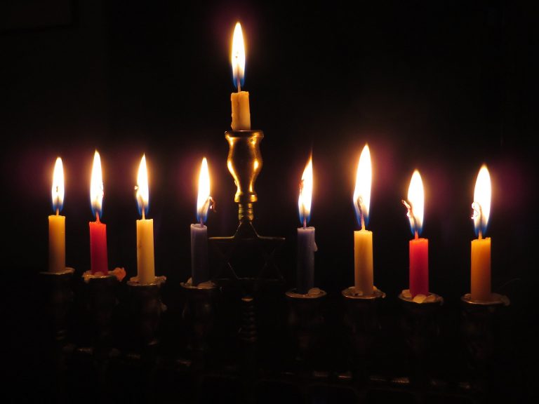 Moorestown Jewish Association continue menorah lighting, Humans of Moorestown traditions