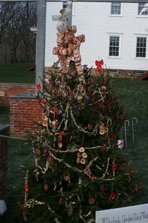 Vote for Pinelands Garden Club’s holiday tree at Smithville Park