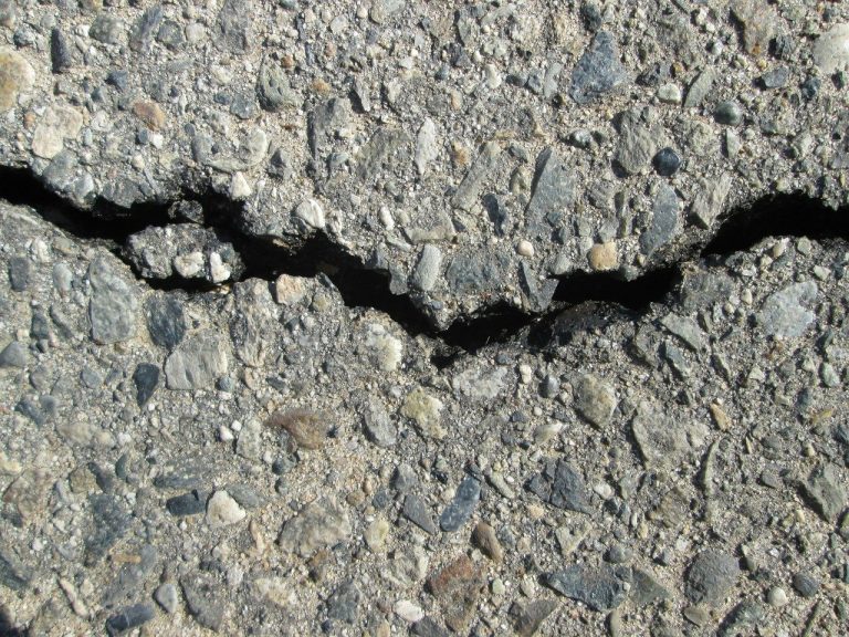 County encourages residents to report potholes