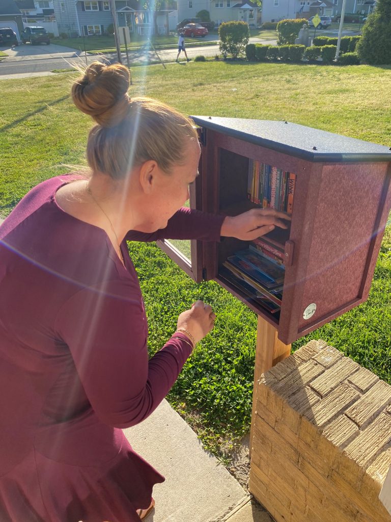 Deptford teacher provides schools with Little Libraries