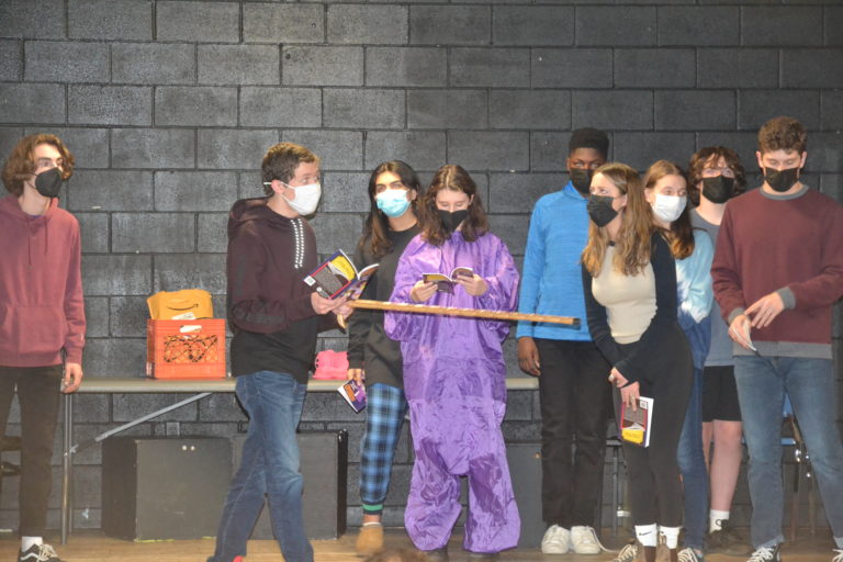 East thespians offer escapist theater with sweet holiday treat