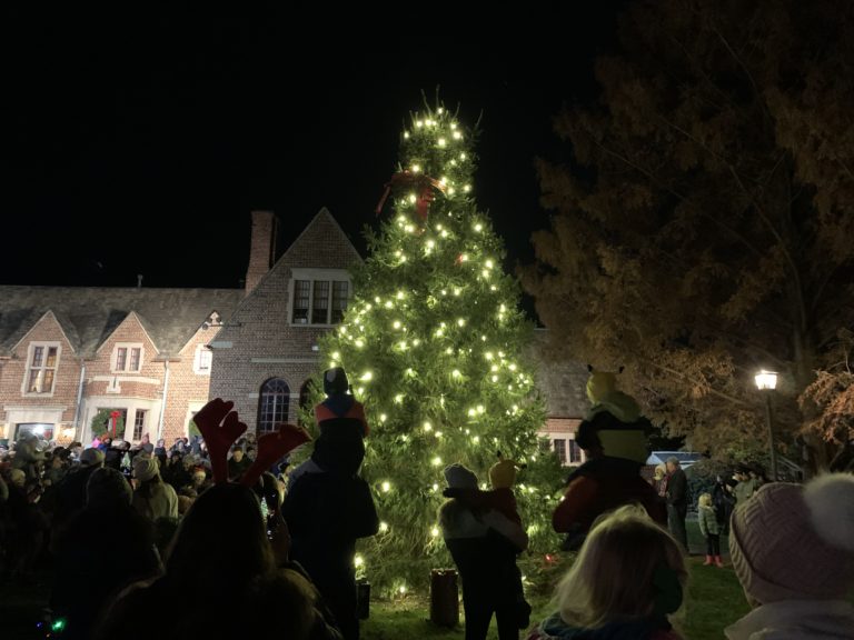 Moorestown’s tree-lighting ceremony sparks holiday cheer