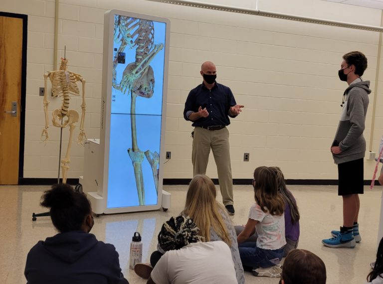 GCIT first to offer students virtual dissectible table