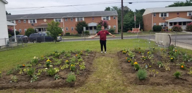 Riverside senior helps create community garden for Eagle Scout project