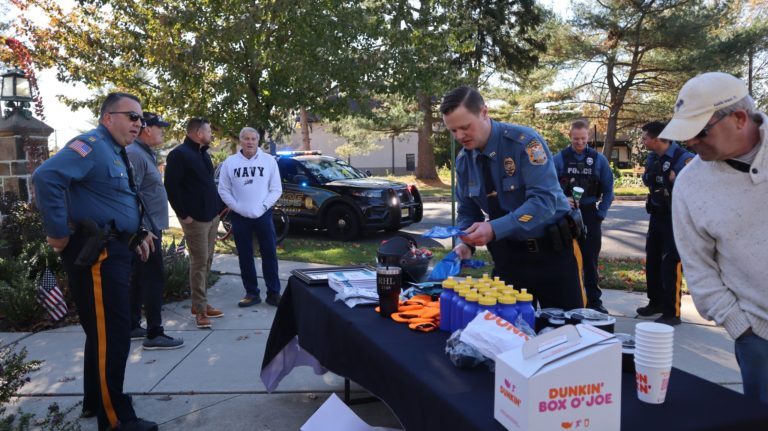 Coffee with a Cop offers interactions with police