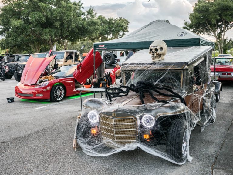 Y.A.L.E. School hosts Halloween car show