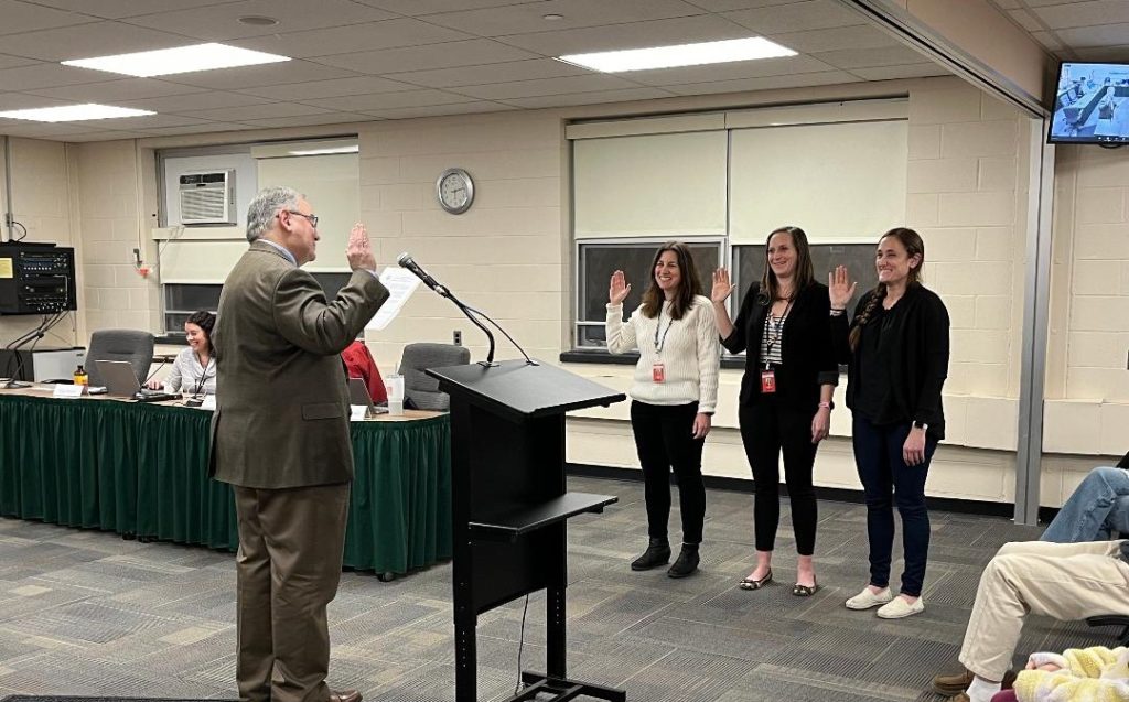 Board Of Education Swears In New Members The Sun Newspapers 8460