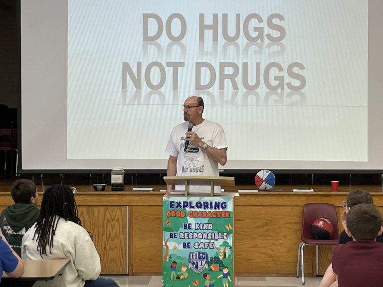 ‘I was sick’: Szolack tells students how bad drug use can get