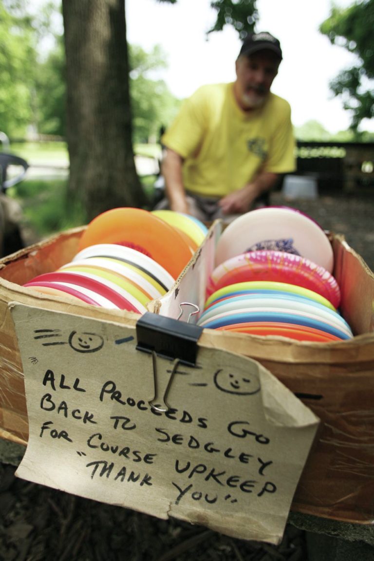 At Fairmount Park’s Sedgley Woods, disc golf rules