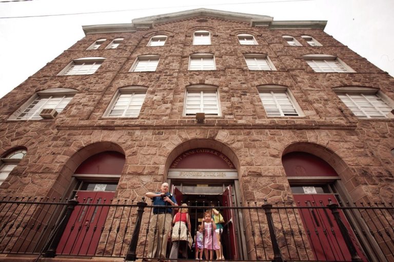 After 155 years, St. Anne’s rings the final bell