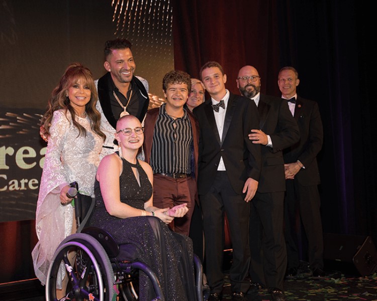 Paula Abdul to cohost annual Wigs and Wishes gala Star News