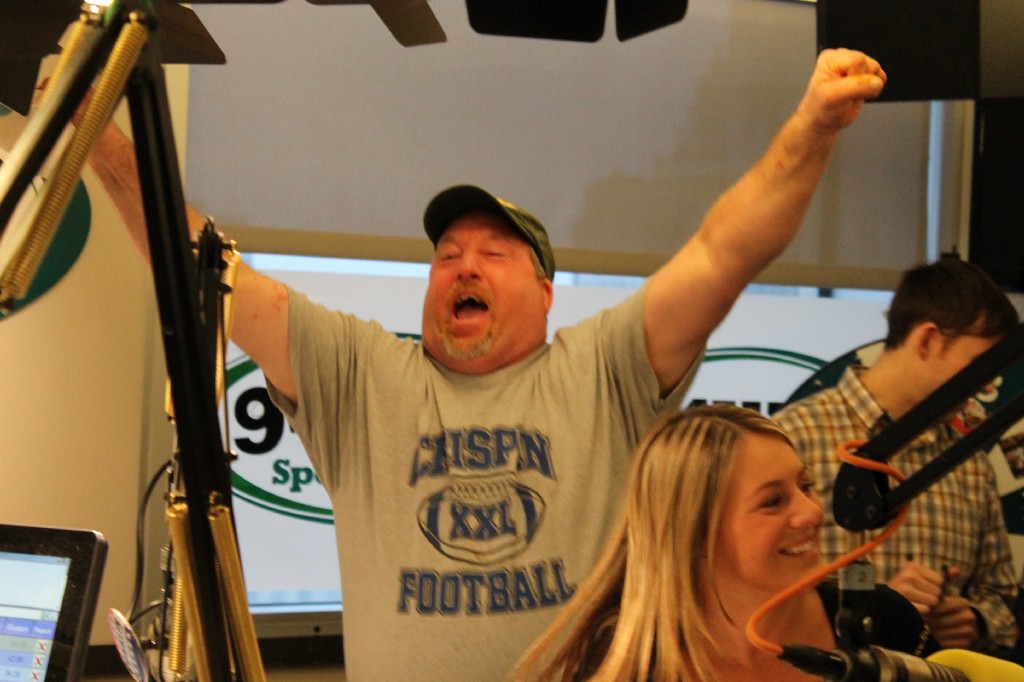 MATT SCHICKLING / WIRE PHOTO Horsham's Al Marnoch consumed 17 PJ Wheliman's wings on Sportsradio WIP last Wednesday, earning a seat to compete at Wing Bowl 23.html-charsetutf-8