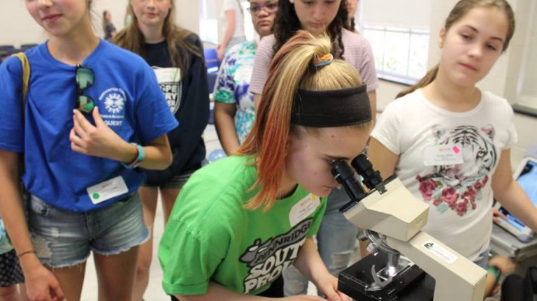 800+ elementary students invited to iSTEAMM conference
