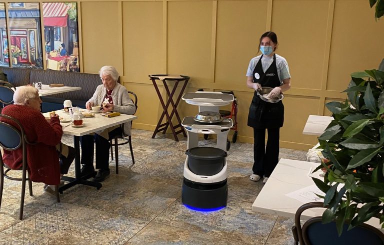 Juniper Village pilots use of robots for dining services