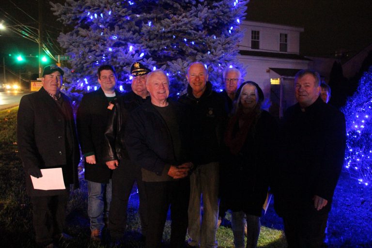 Feasterville Business Association hosts annual Blue Light Holiday Tree Lighting
