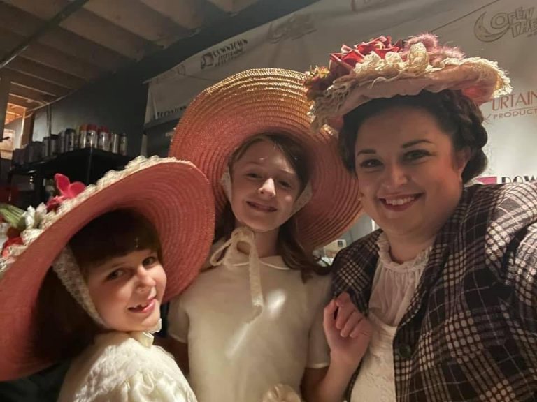 Bensalem mother rediscovers love of theater with her daughters