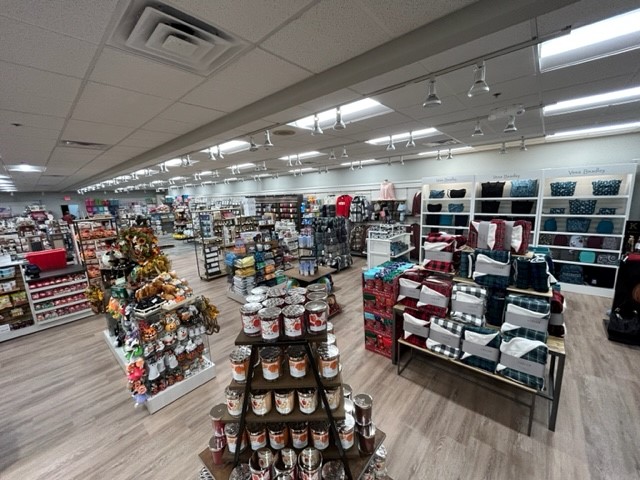 Norman’s Hallmark debuts new, larger store in Warminster